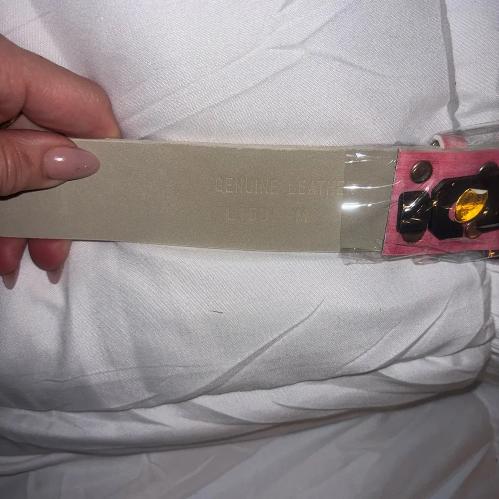 Harley-Davidson Coral Pink Leather Belt with White Logo appr. 36” long NWT